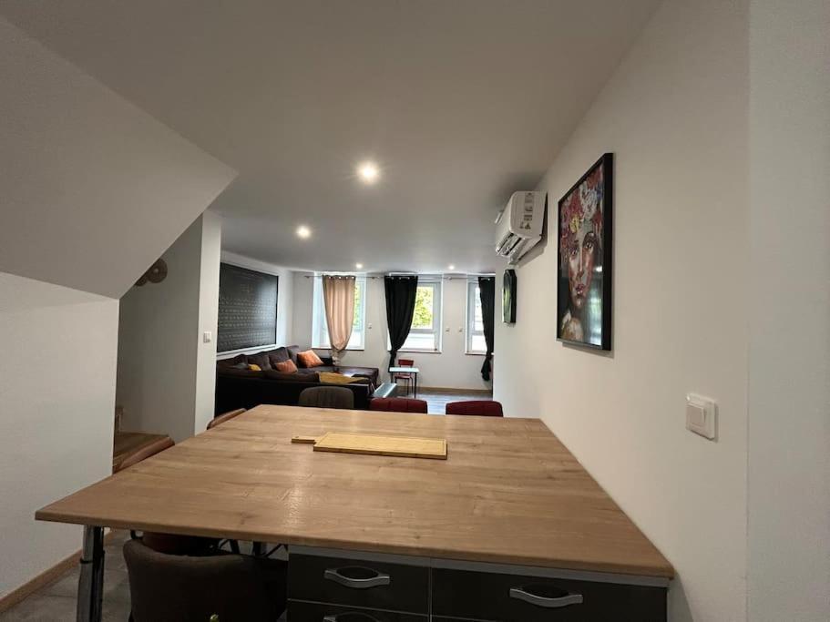Appart Pro & Famille Verdun-sur-Meuse Bagian luar foto